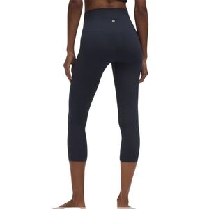 Women’s Lululemon Align Crop leggings Capris Size S